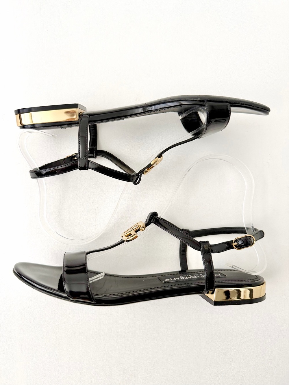 DOLCE & GABBANA | Black Patent DG Gold Logo Flat Sandals Ankle Strap EU 38.5 - Picture 9 of 13